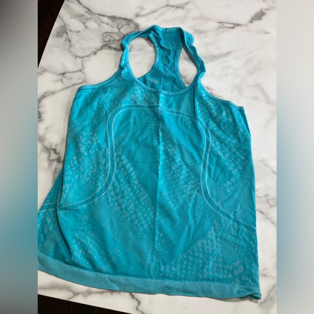 Lululemon tank top
